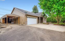 1080 SAGE ST, Silverton, OR 97381