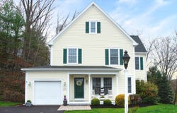 15 Rockledge Lane, Canton, CT 06019