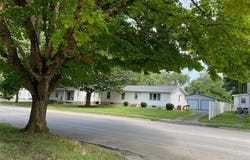 417 E Union, Nokomis, IL 62075