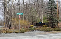 137 Wedgewood Drive, Hawley, PA 18428