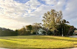 128 Sand Hill, MARCO ISLAND, FL 34145