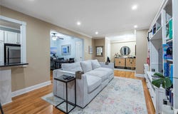 1 Jefferson Avenue, Rockville Centre, NY 11570