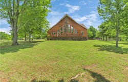 141 Hawn  AVE, Huntsville, AR 72738