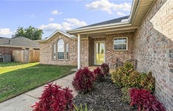 551 Steepro Drive, Centerton, AR 72719