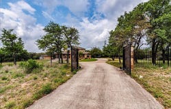 3904 Bee Creek RD, Spicewood, TX 78669