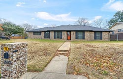 1802 Oak Creek Drive, Sherman, TX 75092