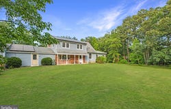 2 HOLLY DRIVE, MEDFORD, NJ 08055