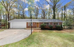 6175 Knights Lane, Douglasville, GA 30135