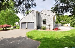 22 Pebblebrook, Windsor, CT 06095