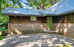 10 Wilderness Road, Radford, VA 24141