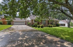 17 Katherine St, LAUREL, MS 39440
