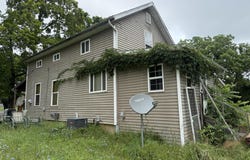 862 E Green Street, Marshall, MI 49068