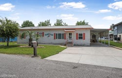 24538 Wild Hog Road, Astor, FL 32102