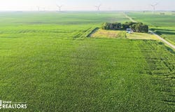 4139 230th Ave, Buffalo Center, IA 50424