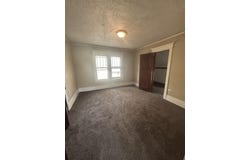 821 W Mullan Avenue, Waterloo, IA 50701