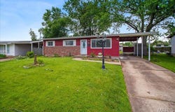 560 Falcon Drive, Florissant, MO 63031