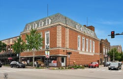 800 La Salle Street, Ottawa, IL 61350