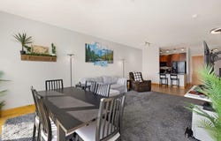 1550 E Royall Pl, Milwaukee, WI 53202