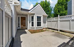 200 Lakewater, Cary, NC 27511