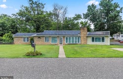 19 SPRUCE AVENUE, BORDENTOWN, NJ 08505