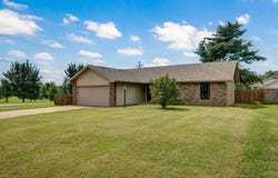 3108 W Broadmoor Street, Springfield, MO 65807