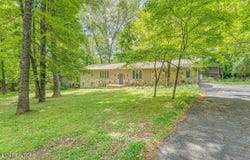 8305 Sharp Rd, Powell, TN 37849