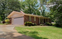 313 Johnston, Thomaston, GA 30286