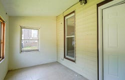 376 Lincoln Avenue, Council Bluffs, IA 51503