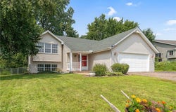 1571 Summit Avenue, Saint Paul Park, MN 55071