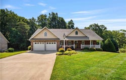 136 Glen Brooke Lane, King, NC 27021