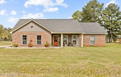 303 Sylvia Loop, Scott, LA 70583