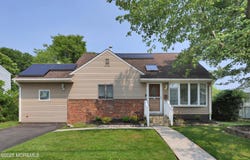8 Donnelly Street, Union Beach, NJ 07735