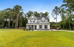 6939 Running Fox Road, Hope Mills, NC 28348