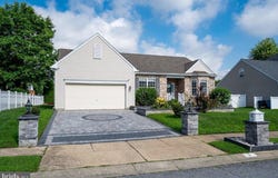 3 HATHAWAY COURT, NEW CASTLE, DE 19720