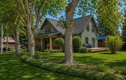 302 E SPRUCE St, Hailey, ID 83333