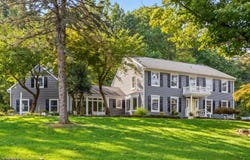 6 Fawn Ridge Rd, Clinton Twp., NJ 08833-3213