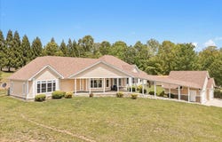 537 Calypso RD, Moneta, VA 24121