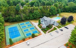 200 Ridgefield Cir, Clinton, MA 01510