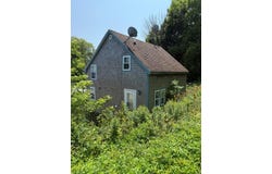 48 Old County Road, Rockland, ME 04841
