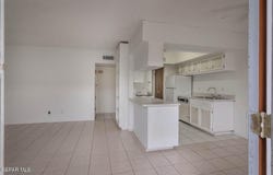 6700 ESCONDIDO Drive unit: E10, El Paso, TX 79912