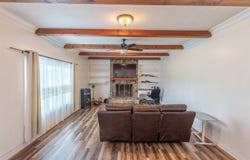 125 Duncan Dr, Russellville, AL 35654