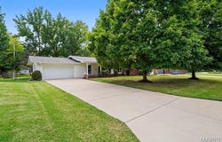 12540 Starspur Lane, St Louis, MO 63146
