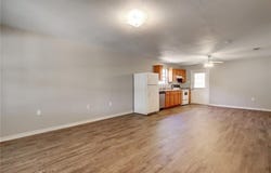 200 Hall Dr, Elgin, TX 78621
