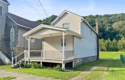 659 Main Street, Vintondale, PA 15961