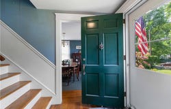 281 Green End Avenue, Middletown, RI 02842