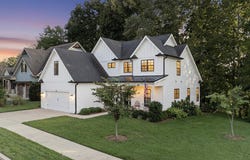 841 Creekside Lane, Bowling Green, KY 42103