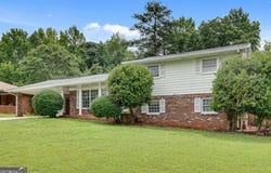 5440 Huron, Lake City, GA 30260