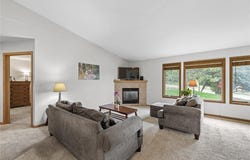 664 J Ave NE, Cedar Rapids, IA 52402