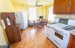 10 EMELINE AVENUE, HAMILTON, NJ 08610
