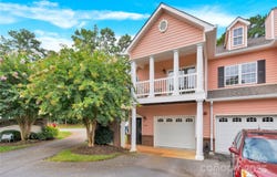 1358 21st Avenue NE, Hickory, NC 28601